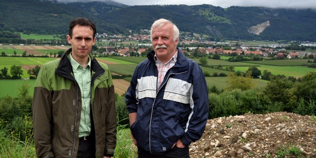 Sind zuversichtlich, dass ihre Bemühungen sich auf den Nitratgehalt im Gäuer Grundwasser positiv auswirken werden: Rainer Hug (links) und Bernhard Strässle.