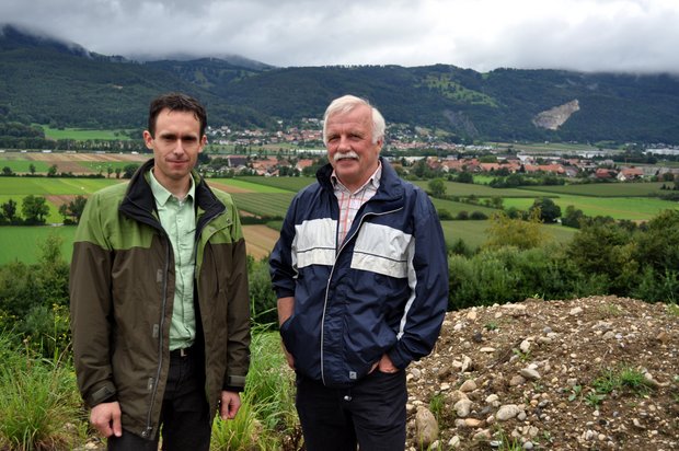 Sind zuversichtlich, dass ihre Bemühungen sich auf den Nitratgehalt im Gäuer Grundwasser positiv auswirken werden: Rainer Hug (links) und Bernhard Strässle.