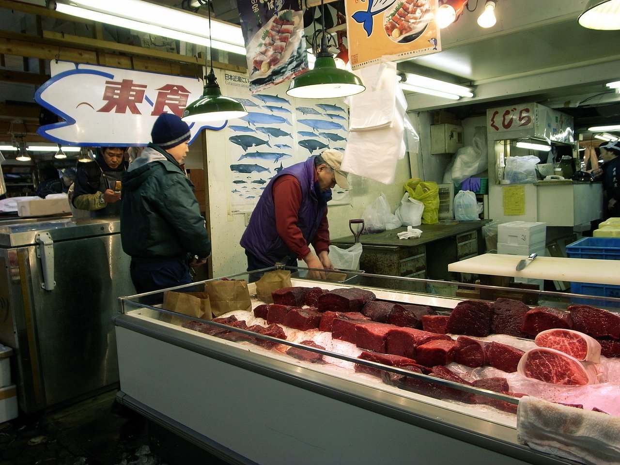 Gemäss einer Untersuchung wird Walfleisch für den Verzehr zum Verkauf angeboten. (Bild flickr.com) 