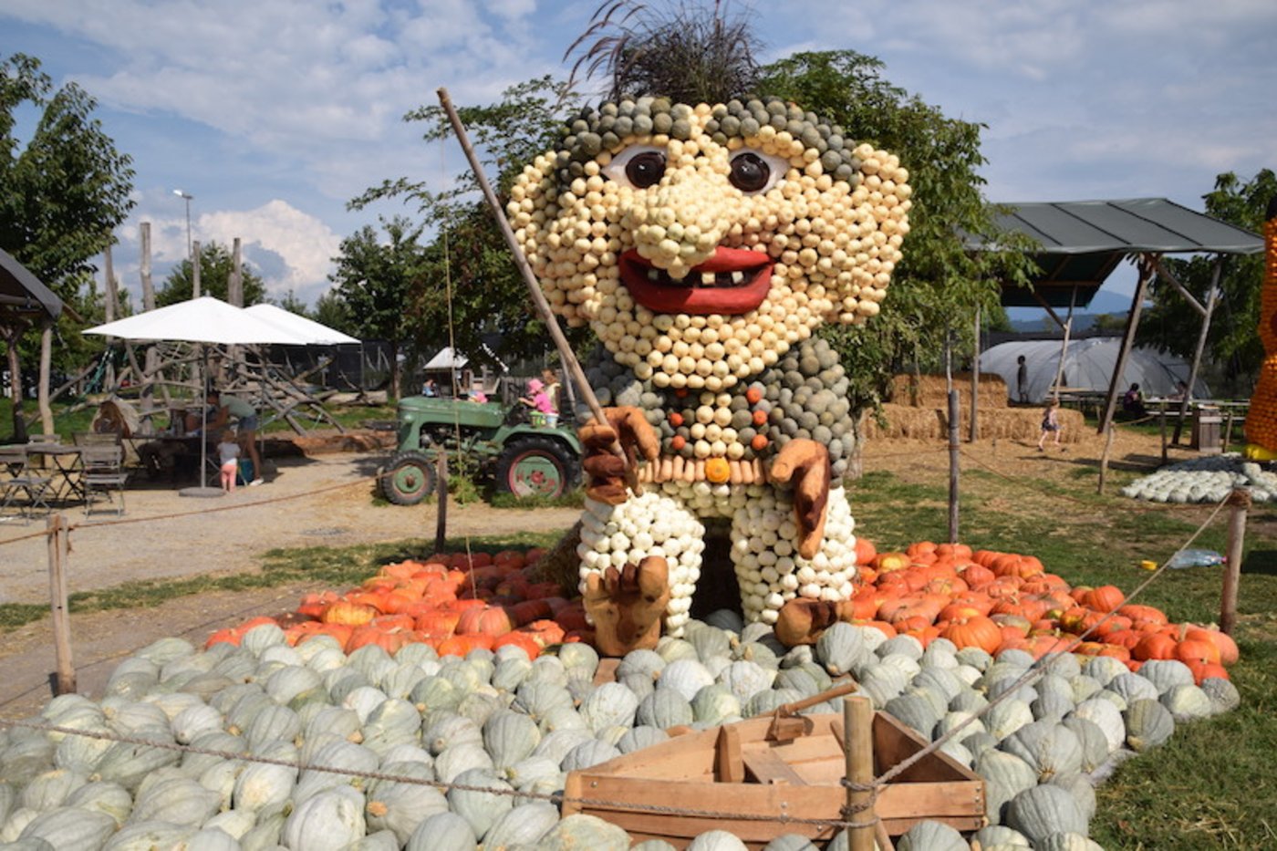 Der Bächlihof begeistert unter anderem mit seiner Kürbisausstellung seine Gäste.