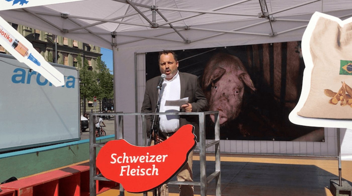 Stefan Hofer (SVP, Bern) betonte, von teurerem Fleisch würden vor allem Bäuerinnen und Bauern profitieren. (Bild jsc)
