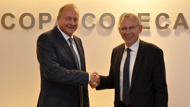 Joachim Rukwied (l.), neuer europäischer Bauernverbandspräsident, und sein Vorgänger Martin Merrild. (Bild Copa-Cogeca)