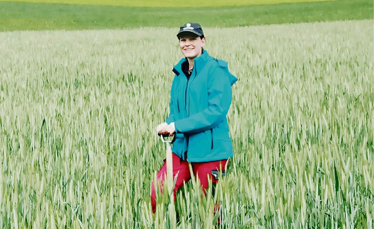 Corina Soltermann macht eine Zweitausbildung zur Landwirtin und befindet sich aktuell im dritten Lehrjahr. (Bild zVg)