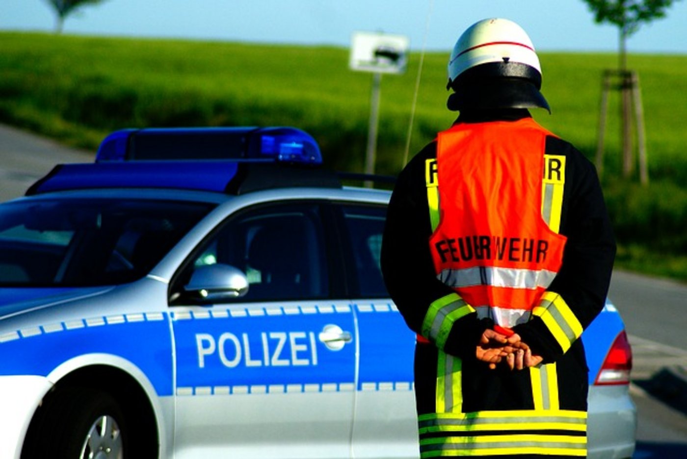 Die Rettungskräfte organisierten einen Hubschrauber, welcher den Mann ins Krankenhaus flog. (Symbolbild pixabay)