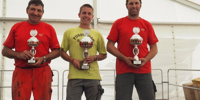 Die strahlenden Medaillengewinner (v. l. n. r.): Peter Ulrich, Marco Angst, Beat Sprenger. (Bild BauZ)