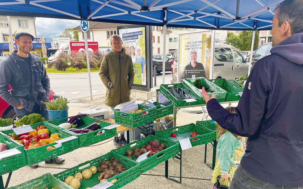 Am Emmenmarkt wird nicht nur verkauft, es finden Begegnungen statt. Am 1. und 8. Oktober folgen weitere Markttage.