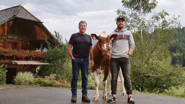 Hanspeter Fuss (l.) hat am Mittwochabend Fabian Staudenmann Ida übergeben.