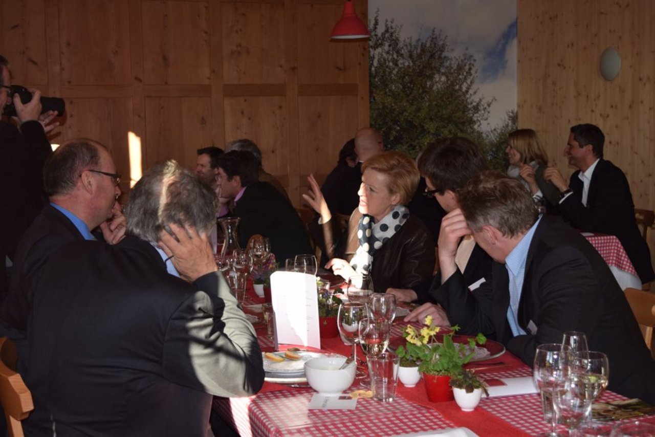 Swiss Tavolata bietet Gelegenheit zum gegenseitigen Austausch. Dass so viele Gäste an einem Anlass dabei sind, ist aber eine Ausnahme.