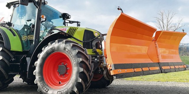 Viele Landwirte sind gut für den Winterdienst ausgerüstet. Das sind gefragte Dienstleister, welche vom Verband für Landtechnik gesucht werden. 
