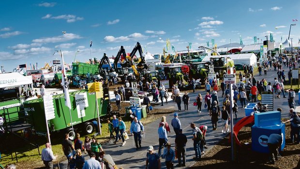 Die National Ploughing Championship findet jährlich auf 185'000 m2 statt, an der 1700 Aussteller u. a. ihre neuste Agrartechnik vorstellen. (Bilder Katrin Erfurt)