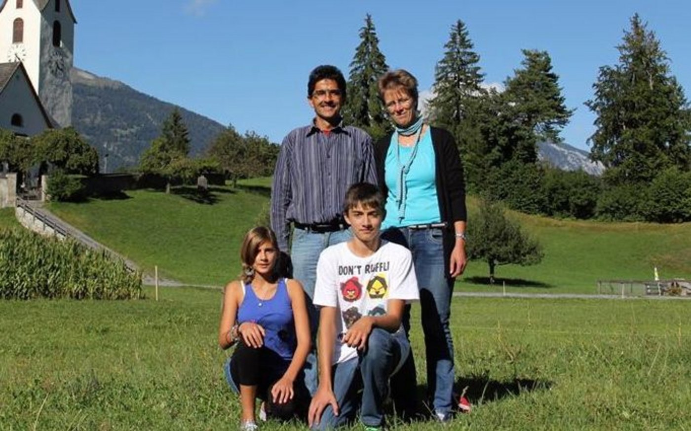 Familie Buchli aus Versam - eine von 27 Bauernfamilien, die auf Facebook über ihr Leben berichten. (BIld: SBV)