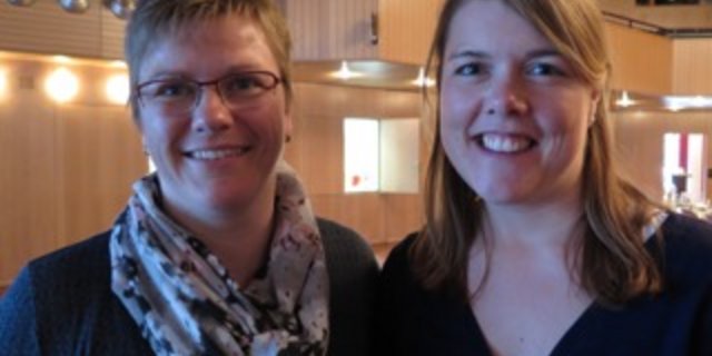 Die neuen Vorstandsmitglieder bei den Zuger Bäuerinnen: Martha Bircher (l.) und Eveline Blaser  (Bild Rita Meier)