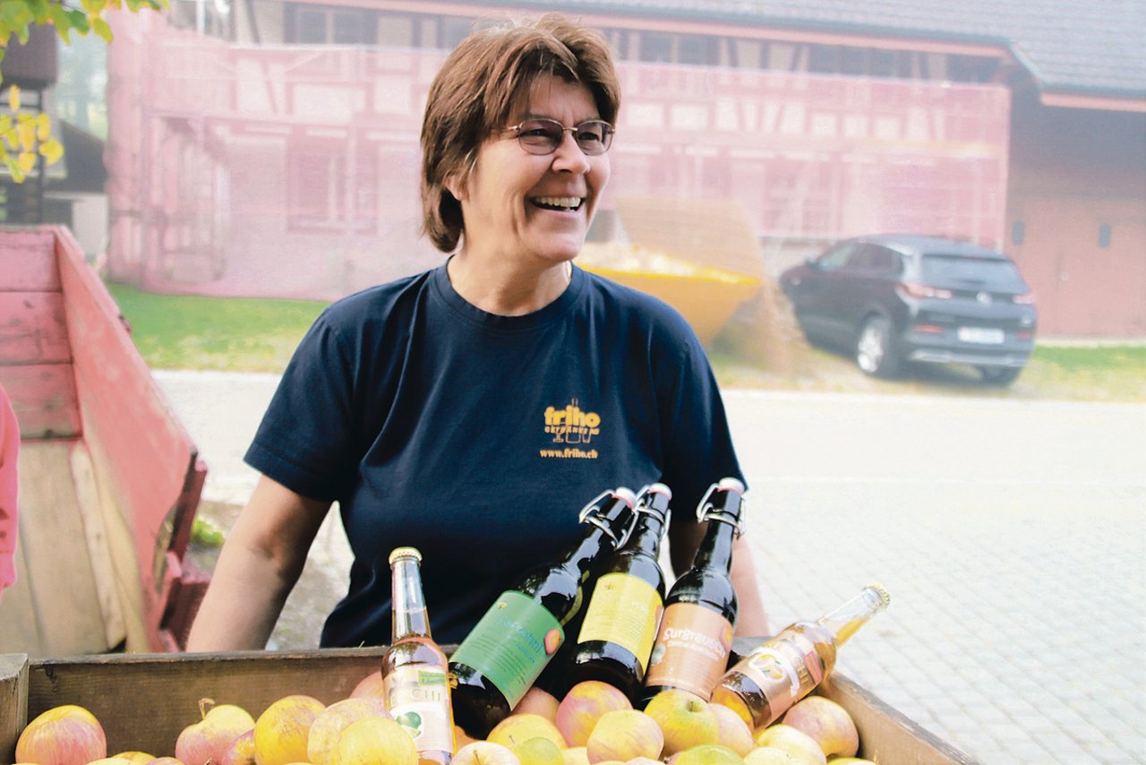Sonja Fritschi von der Friho Getränke AG setzt sich dafür ein, dass regional produziertes Obst auch regional verarbeitet wird. (Bilder Roland Müller)
