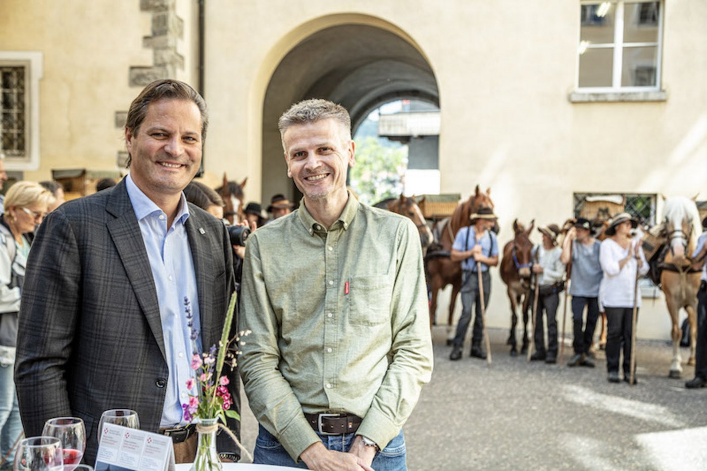 Standes-Vizepräsident Alessandro Della Vedova und graubündenVIVA-Gesamtprojektleiter Philipp Bühler.