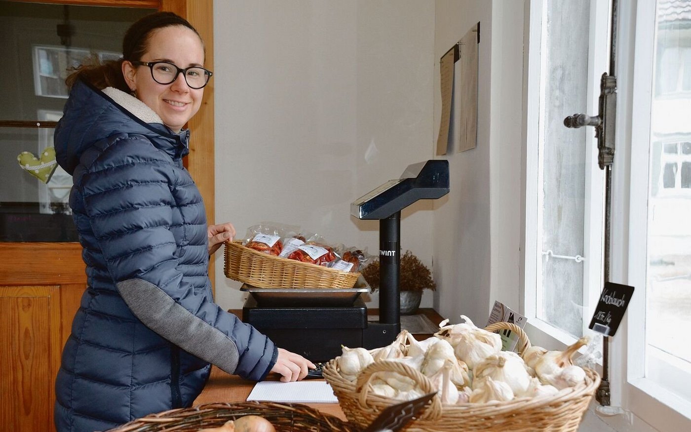 Andrea Greminger ist Bauerntochter. Nach der Geburt des dritten Kindes beschloss die gelernte Kauffrau, sich ganz auf den Hof, die Direktvermarktung und die Familie zu konzentrieren.