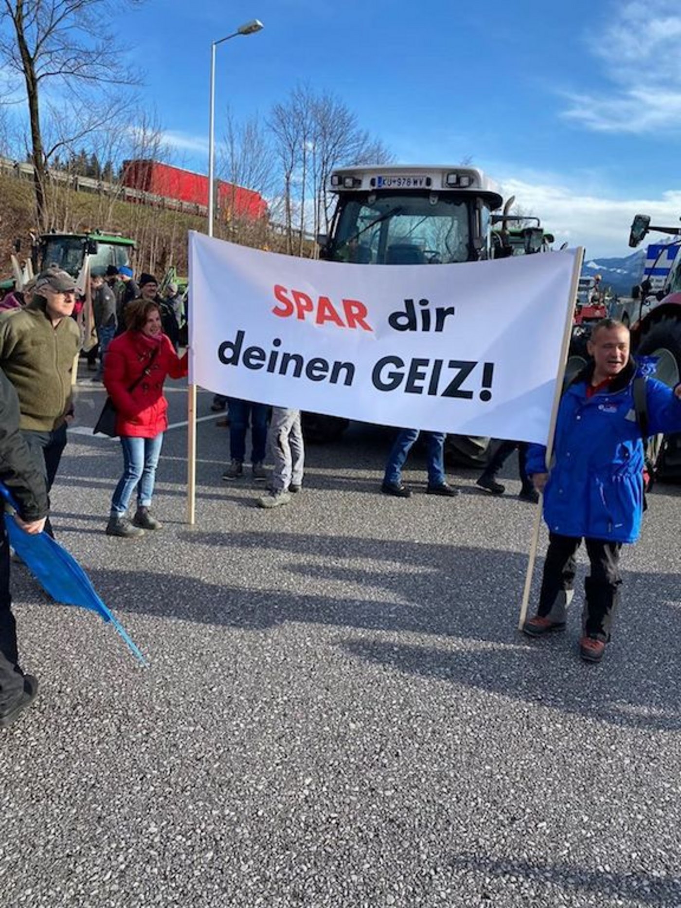 Für die gestiegenen Ansprüche an die Produktion sollen die Landwirte auch einen besseren Preis erhalten. (Bild Bauernbund)