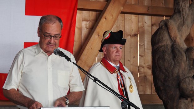 Bundesrat Guy Parmelin bei seiner Ansprache auf dem Gutsbetrieb Plankis in Chur. (Bilder Christian Weber)