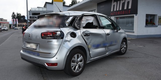 Der geschätzte Sachschaden beträgt 25'000 Franken. (Bilder Kapo SG)