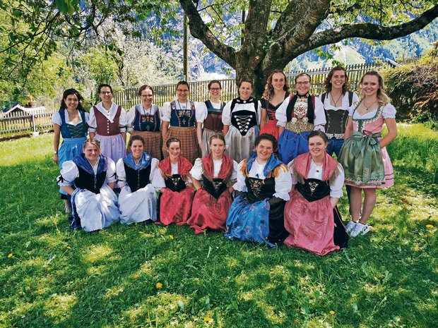 Die Absolventinnen des Bäuerinnenkurses in Gurtnellen haben gefeiert. (Bild rf)