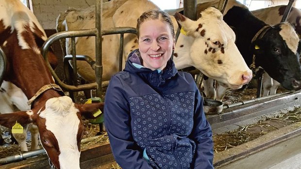 Angela Schaad bewirt Angela Schaad bewirtschaftet gemeinsam mit ihrem Mann den Schlundhof in Oberbipp.