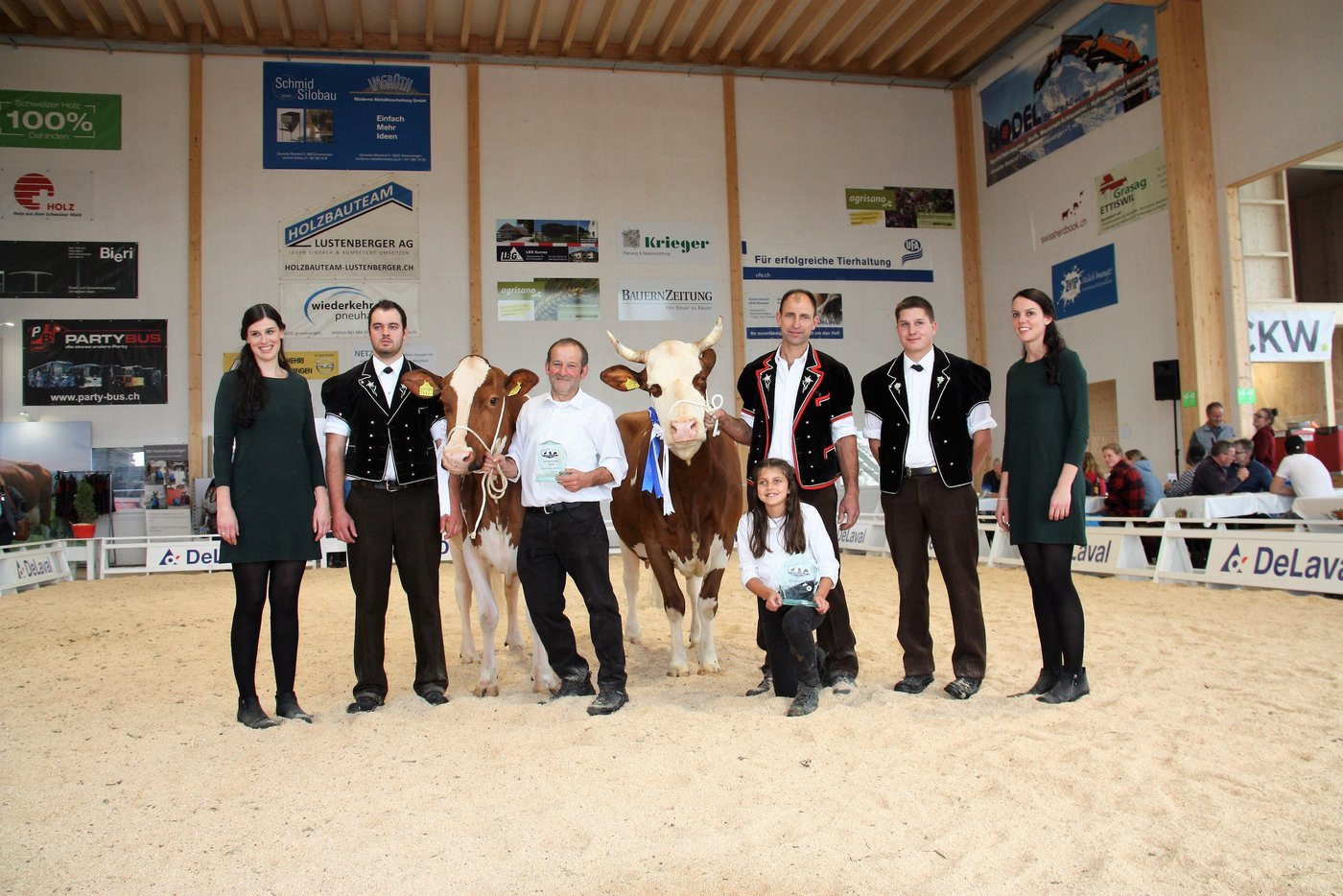 Championne SF Piana (rechts) von Walter Schnider, Flühli und Vize-Championne Amilia von Josef Krügel, Marbach.