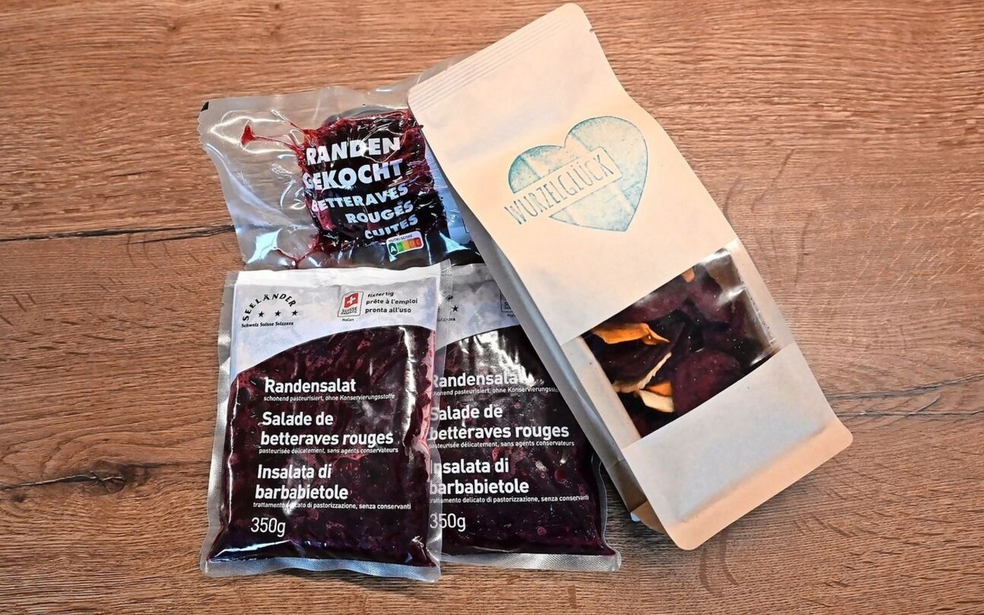 Randen Schwab produziert diverse Produkte aus Randen. Dazu gehören auch fixfertiger Randensalat oder Gemüsechips aus Randen. 