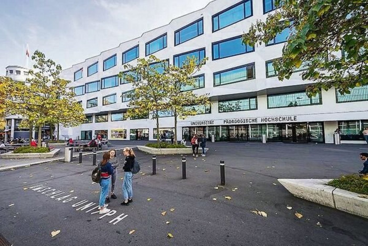 Nur noch draussen vor der Uni gäbe es Fleisch: Aus einem Food-Truck auf dem Vorplatz. 
