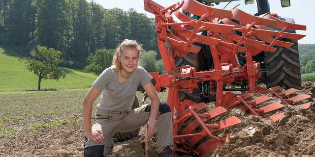 «Ich bin auf einem Landwirtschaftsbetrieb mit Milchwirtschaft und Ackerbau aufgewachsen»: Bettina Märki. (Bild bm).