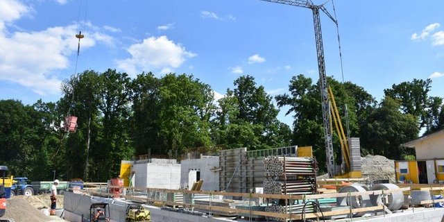 Aktuell ist der Neubau des Bürogebäudes der Suisag in Sempach noch in vollem Gange. (Bild Suisag)