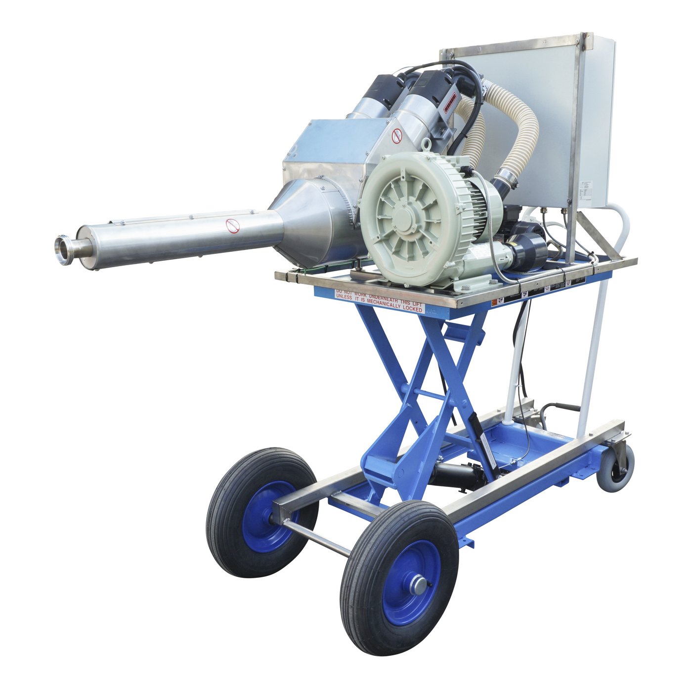 Agroline bringt Dormir mit einem speziellen Elektrofogger der niederländischen Firma Frans Veugen aus. (Bild Frans Veugen)