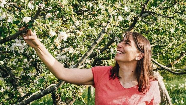 Ricarda Caderas findet Wertschätzung für sich bei der Arbeit in der Natur und in der Tätigkeit als Coach. «Ich kann mir heute Wertschätzung geben, stehe besser für mich selbst ein. Darum brauche ich weniger Wertschätzung von aussen.»