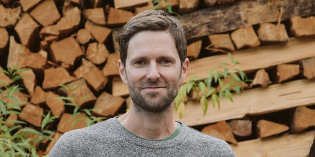 Biobauer Kilian Baumann zieht seine Konsequenzen aus dem Abstimmungskampf, der immer wieder mit unpassenden Mitteln geführt wird. (Bild Eve Kohler / VKMB)