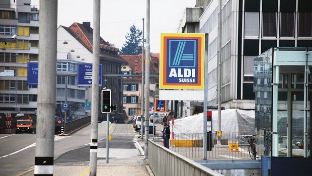 Beispiel Aldi: Gestartet als Hard-Discounter, passte sich das Unternehmen schnell dem Schweizer Markt an. 