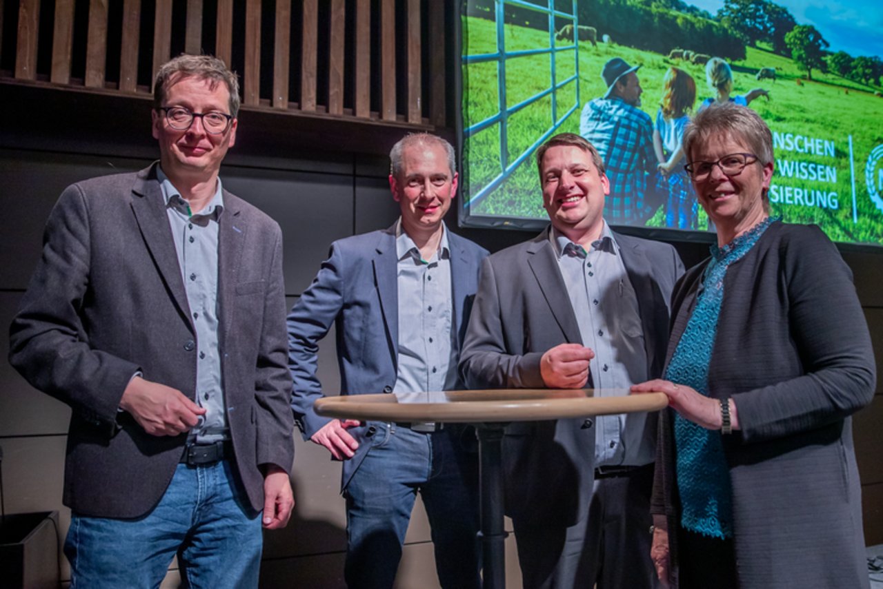 Thomas Cadenau (Leiter Einkauf), Christian Wolf (Verwaltungsratspräsident), Fabian Brühwiler (Geschäftsführer) und Christina Blatter (Leiterin Finanzen). (Bild Maschinenring Ostschweiz)