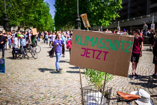 Da die Politik nicht schnell genug handelt, hat Klimastreik Schweiz nun einen Klima-Aktionsplan veröffentlicht. (Bild Pixabay)