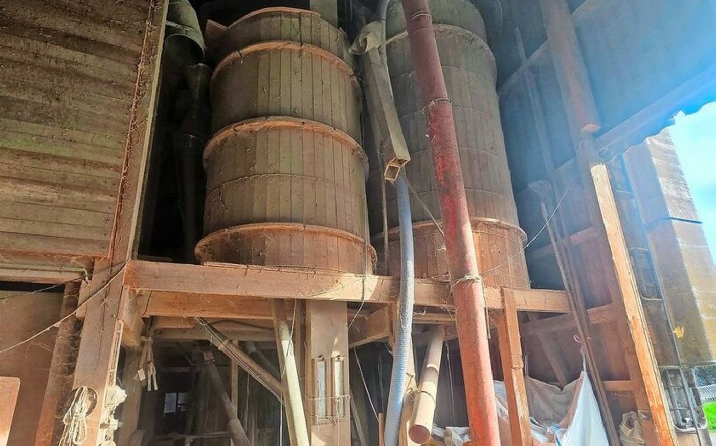 Die «Futtermühle» auf dem Hof der Familie Gfeller erlaubt eine gewisse Unabhängigkeit. 