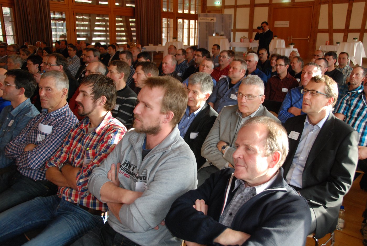 Das Lobag-Podium ist stets ein Stelldichein der Berner Landwirtschaftsprominenz.