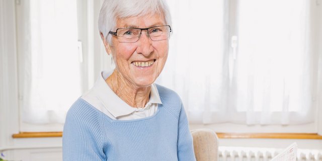 Verena Harzenmoser ist eine der ältesten OL-Läuferinnen der Schweiz. (Foto: Philipp Griesemer)