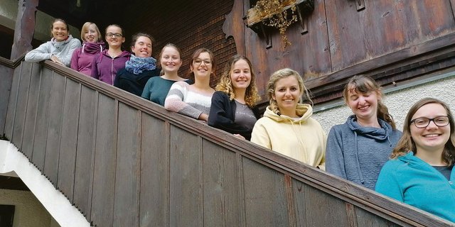 Die Absolventinnen konnten den Intensivkurs erst im Herbst abschliessen. Die verschobene Diplomfeier konnte erneut wegen Corona nicht durchgeführt werden.(Bild zVg)