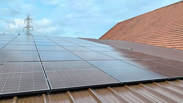 Solarstrom vom Bauernhof lässt sich dank der Möglichkeit, bestehende Netze zu nutzen, künftig besser vermarkten. 