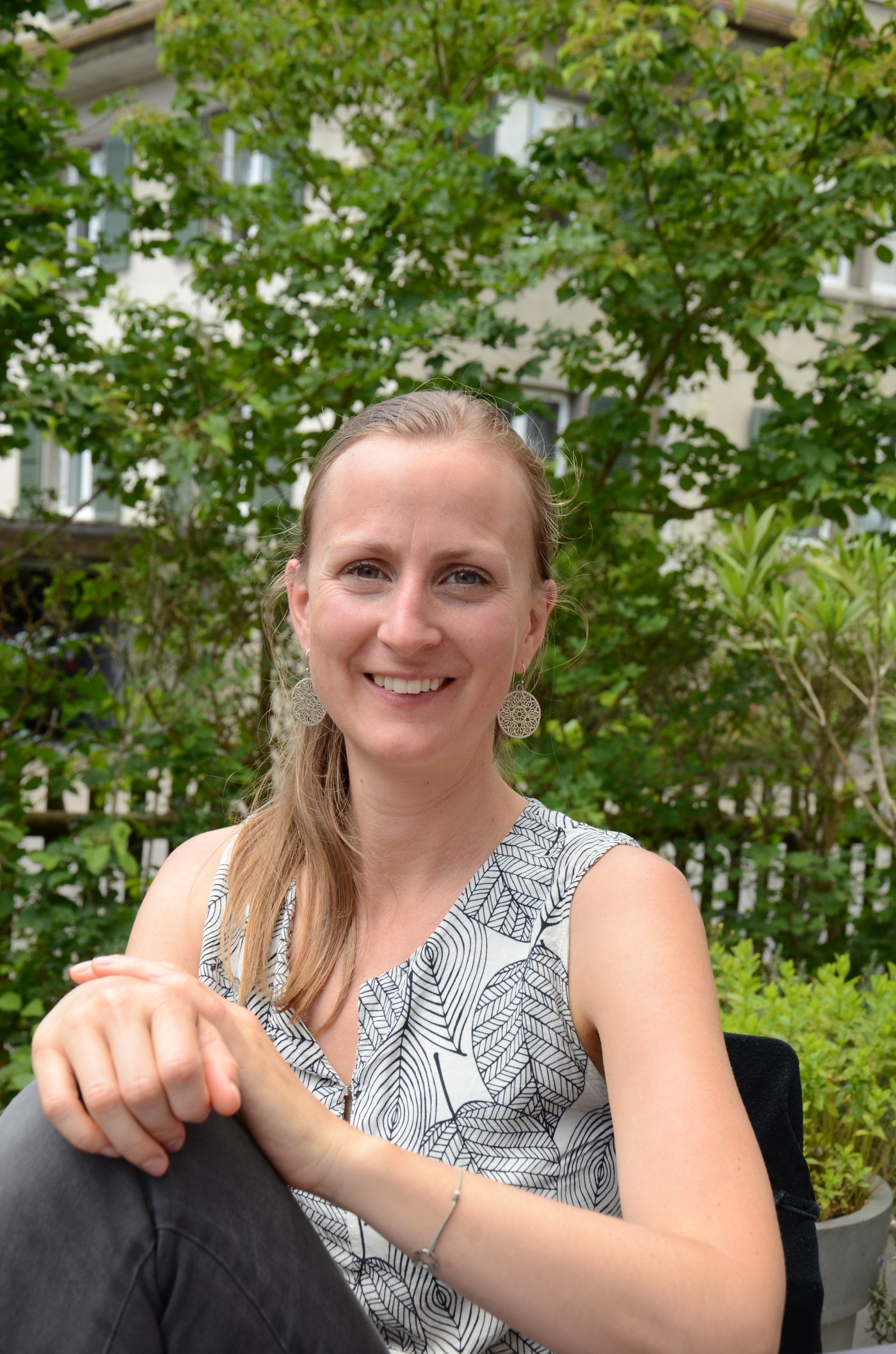 Gemüsekisten-Abonnentin Martina Salathé. (Bild Marianne Stamm)