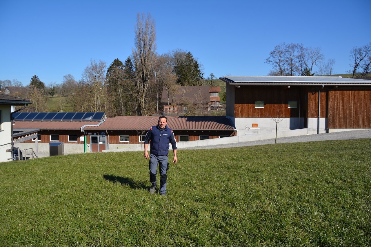 Christian Muff ist überzeugt vom Potenzial der Sonnenergie. (Bild Josef Scherer)