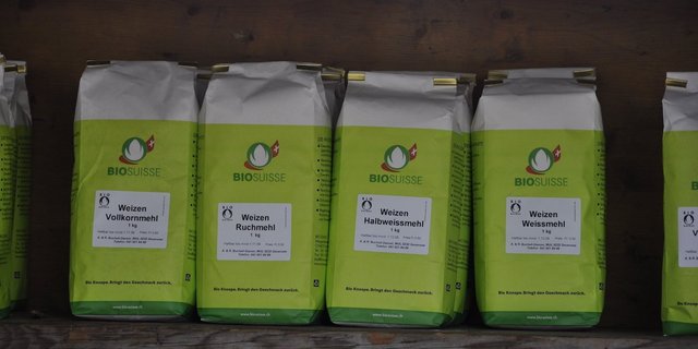 In der Corona-Krise wurde unter anderem mehr gebacken. Am beliebtesten sind aber nach wie vor Bio-Eier, -Brot und -Gemüse. (Bild Bio Suisse)