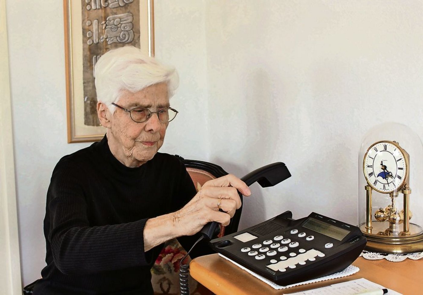 Ein dubioser Anruf? Am besten legt man den Hörer gleich wieder auf. (Bild: Sanna Bührer Winiger) 