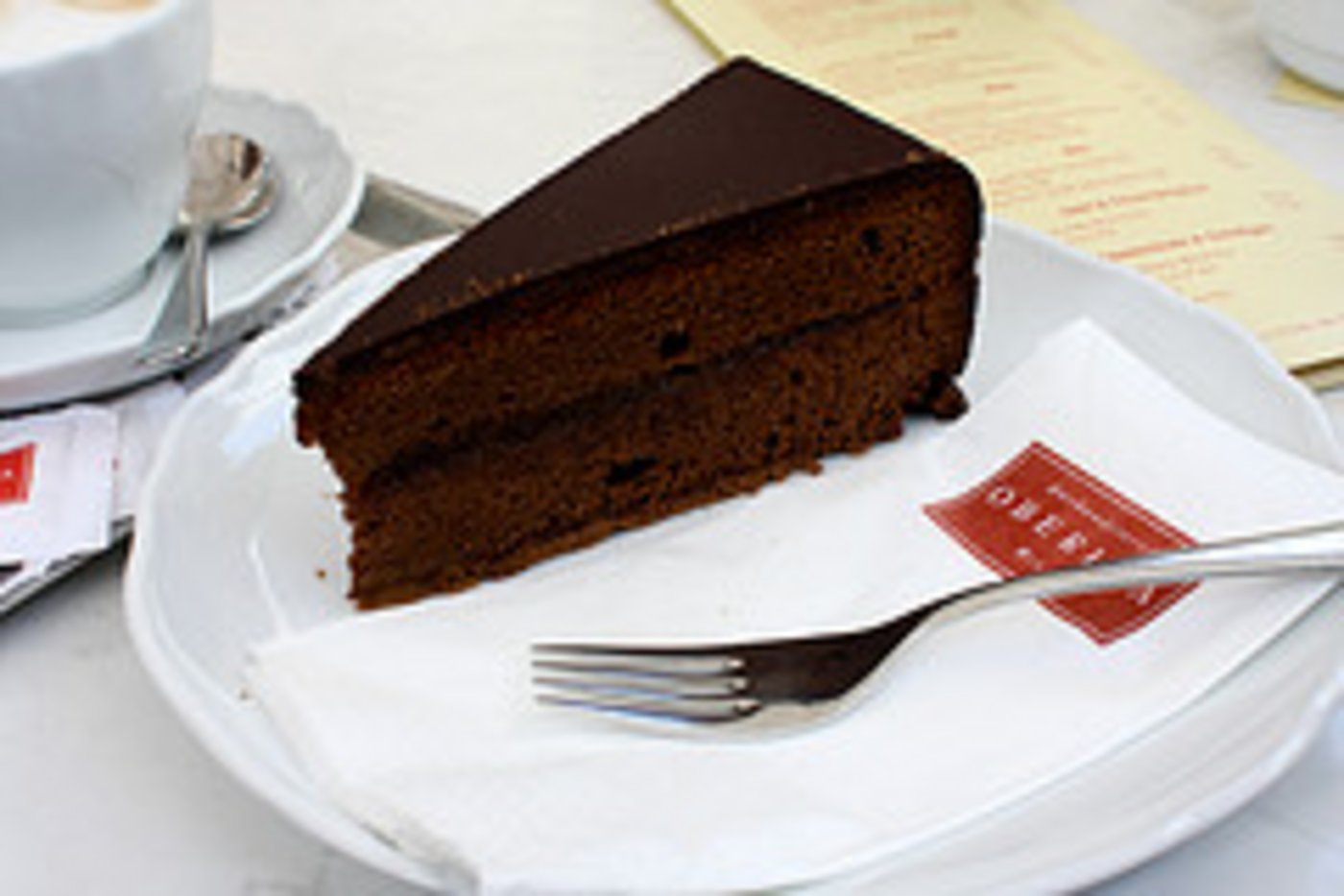 Die Sachertorte ist in Österreich die Mehlspeise Nummer 1. (Bild: Jennifer Maderazo/cc by 2.0)