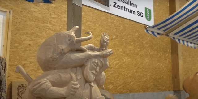 Landhand ist eine geschützte Marke, unter der zertifizierte und Qualitäts-geprüfte Handwerkerinnen und Handwerker z. B. an einem Erlebnismarkt ihre Ware verkaufen können. (Bild screenshot Video Erlebnismarkt 2017=