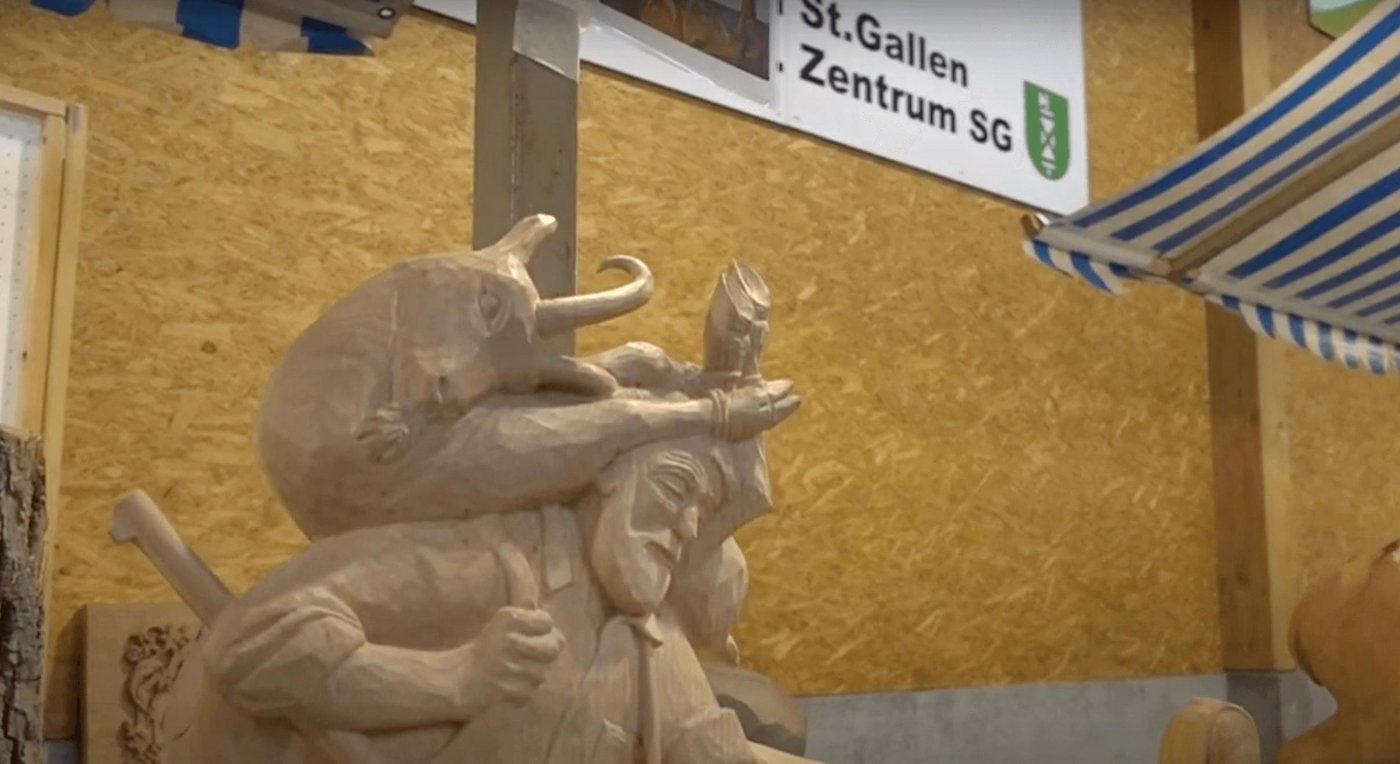 Landhand ist eine geschützte Marke, unter der zertifizierte und Qualitäts-geprüfte Handwerkerinnen und Handwerker z. B. an einem Erlebnismarkt ihre Ware verkaufen können. (Bild screenshot Video Erlebnismarkt 2017=