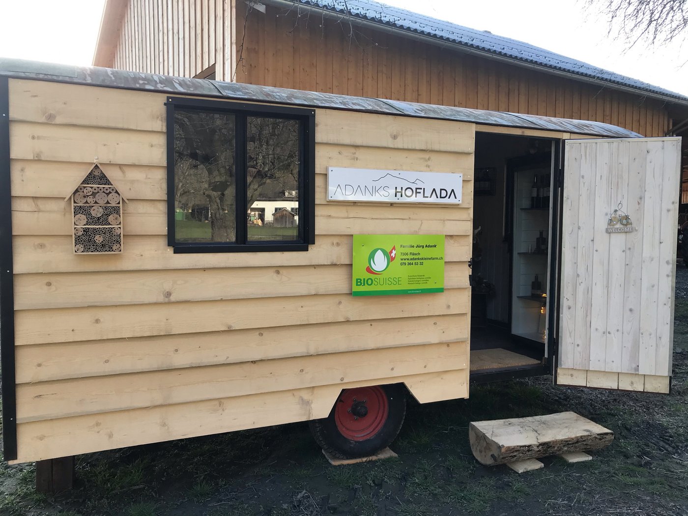 Jürg Adank aus Fläsch ist dabei, seinen Betrieb auf Demeter umzustellen. (Bild Jürg Adank)