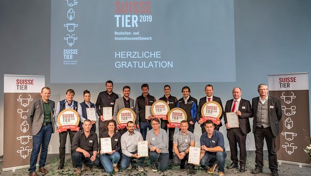 Gastbeitrag: Ungebremste Innovationskraft in allen Bereichen der Landwirtschaft Matthias Schick (r.) bei der Verleihung des Innovationspreises 2019. Der Gastautor ortet grosse Innovationskraft in der Landwirtschaft. (Bild zVg)