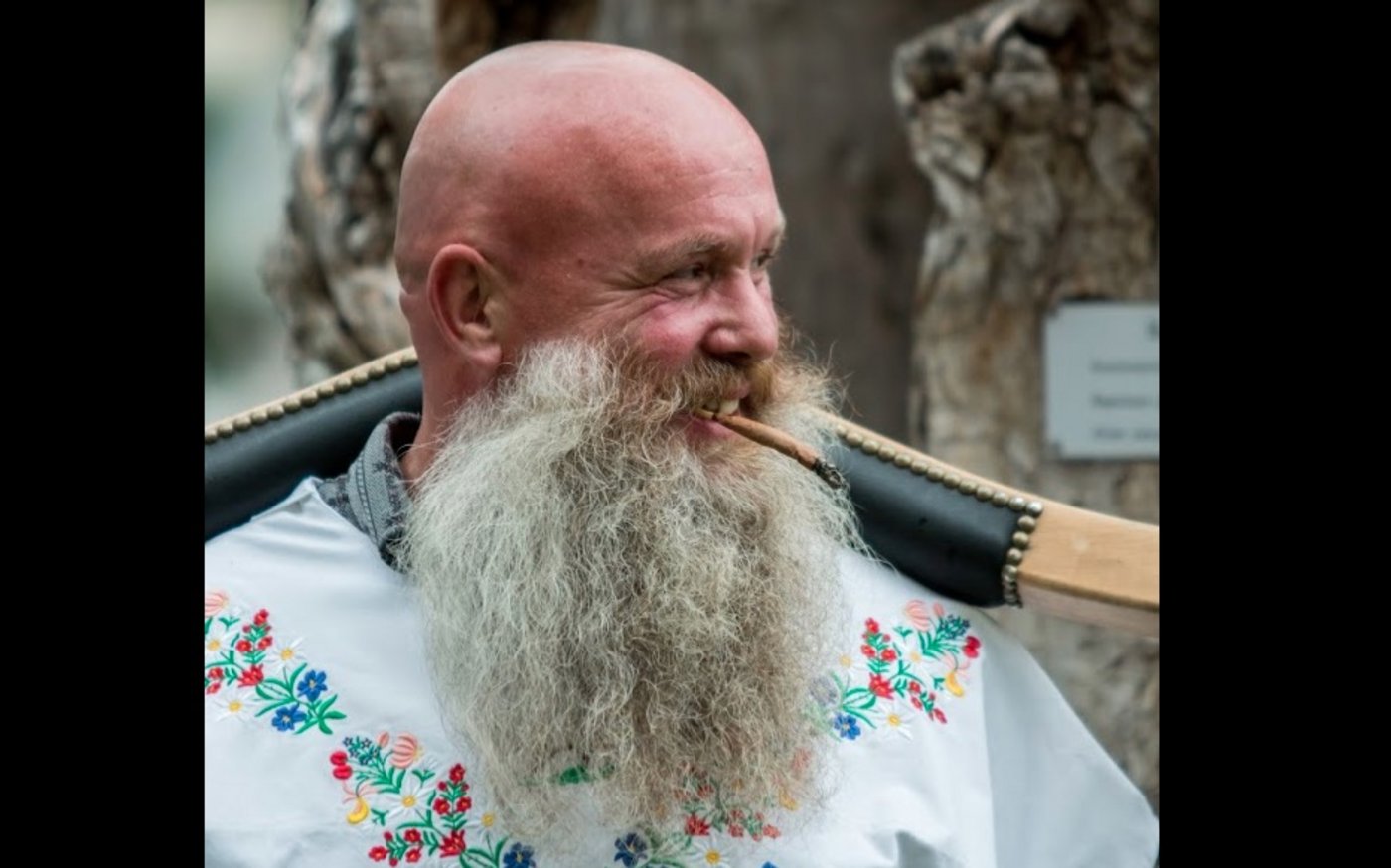 Der Bart von Pius Sidler ist leicht hellbraun und wird schon langsam weiss. Buschig, aber doch gepflegt fällt er über das Kinn. (Bild zVg)